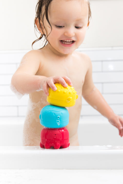 Set de juguetes de baño silicón UBBI