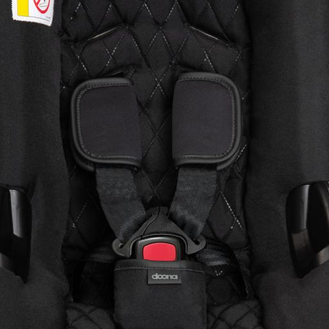 Doona+ Autoasiento/Carriola Con Base y Pañalera Incluida. Edición Especial Midnight
