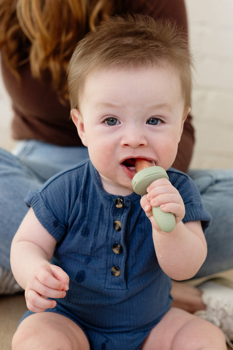EZPZ BabyLED Weaning - Alimentador Para Etapa de Encías - Alimentación Autónoma